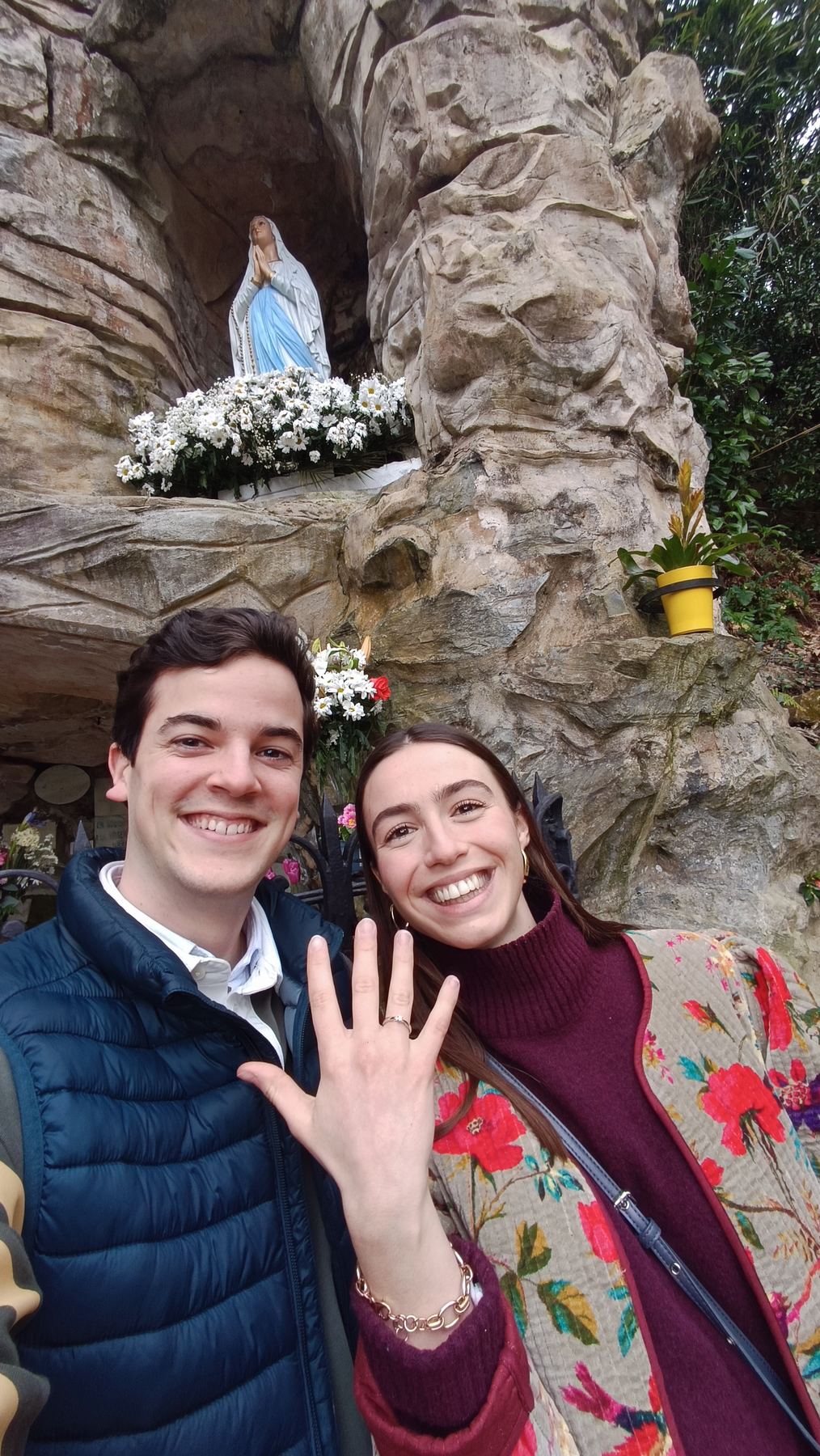 La pedida en Lourdes